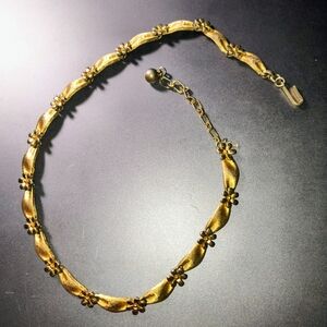 Trifari Vintage Necklace Ribbon & Flower Gold Plated 1960's